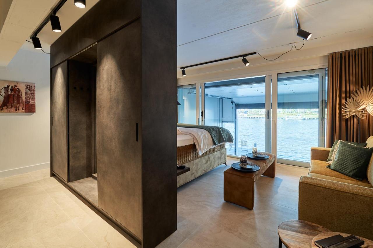 Nomad Water Studio Хардервейк Экстерьер фото