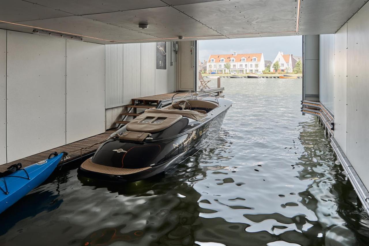 Nomad Water Studio Хардервейк Экстерьер фото
